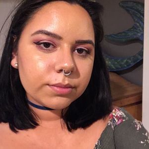 Meet your Posher, Ashlee
